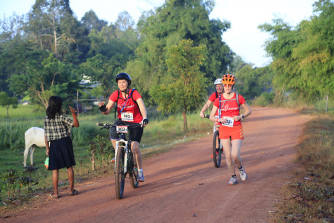 Team 302 / Raid Amazones Cambodge 2024 - J3 Run and Bike