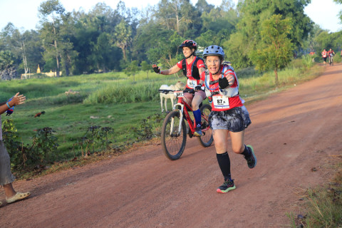 Team 87 / Raid Amazones Cambodge 2024 - J3 Run and Bike