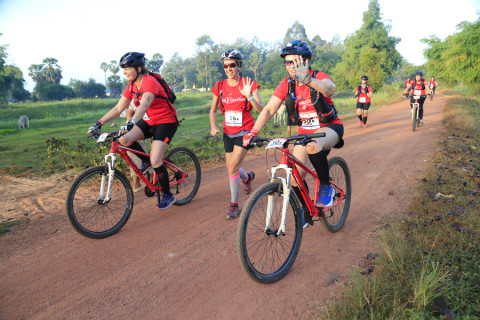 Team 50 / Raid Amazones Cambodge 2024 - J3 Run and Bike
