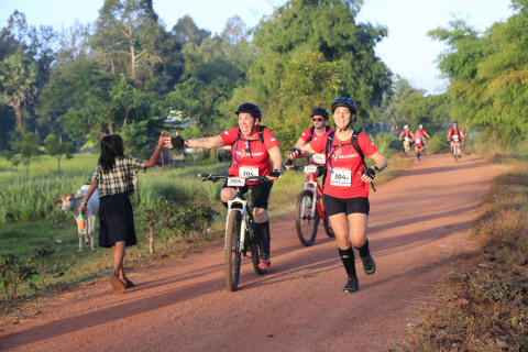 Team 304 / Raid Amazones Cambodge 2024 - J3 Run and Bike