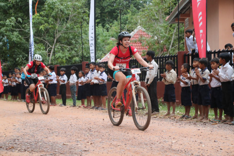 Team 30 / Raid Amazones Cambodge 2024 - J5 VTT