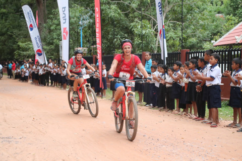 Team 01 / Raid Amazones Cambodge 2024 - J5 VTT
