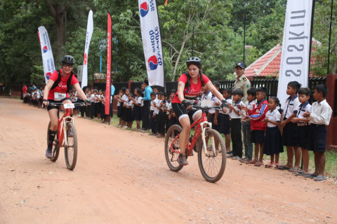 Team 16 / Raid Amazones Cambodge 2024 - J5 VTT