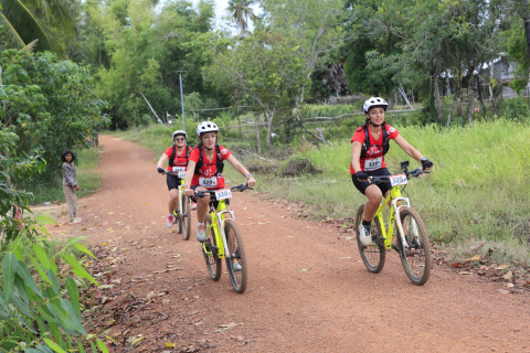 Team 320 / Raid Amazones Cambodge 2024 - J5 VTT