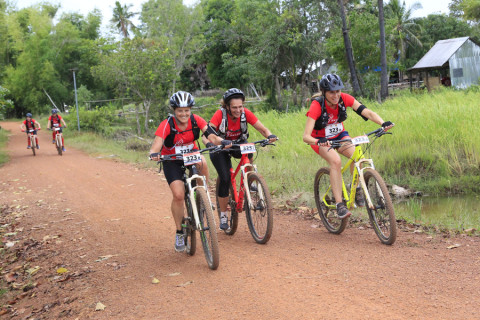 Team 323 / Raid Amazones Cambodge 2024 - J5 VTT