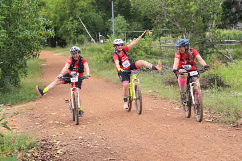 Team 340 / Raid Amazones Cambodge 2024 - J5 VTT