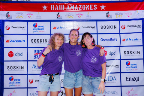 Team 329 / Raid Amazones Thailande  2025 - J2 Podium
