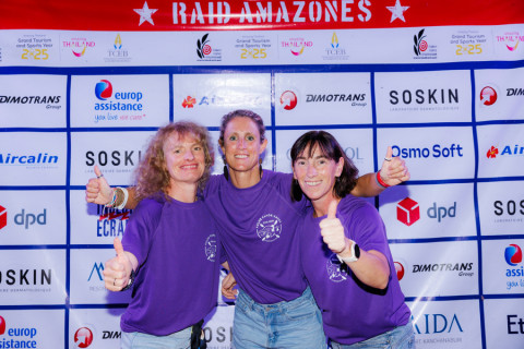 Team 329 / Raid Amazones Thailande  2025 - J2 Podium