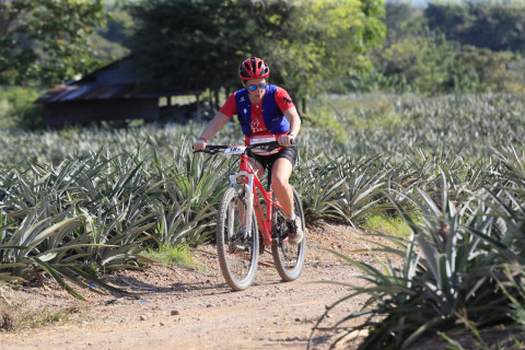 Team 18 / Raid Amazones Thailande  2025 - J5 Bike & Run